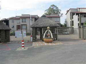 3 Bed Apartment in Vaalpark