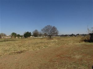 3.4 ha Land available in Putfontein