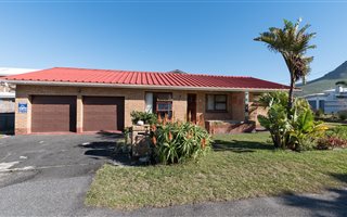 3 Bedroom House in Kleinmond
