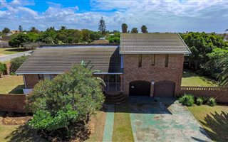 3 Bedroom House in Bluewater Bay