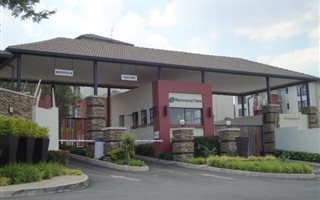 2 Bedroom Townhouse in Oakdene
