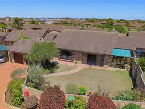 3 Bedroom Townhouse in Greenacres
