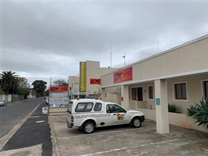 100 m² Commercial space in Durbanville