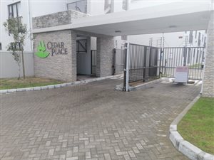 2 Bed Apartment in Grassy Park