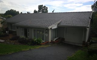 3 Bedroom House in Hayfields