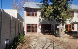 2 Bedroom Apartment in Westdene