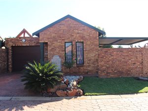 2 Bed House in Bougainvillea Estate