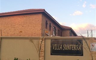 3 Bedroom Duplex in Brackendowns