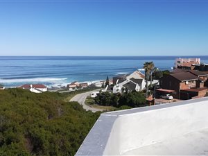 4 Bed House in Beachview