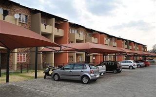 2 Bedroom Apartment in Comet