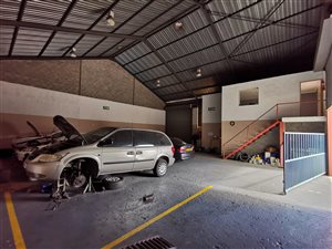 340 m² Industrial space in Blackheath
