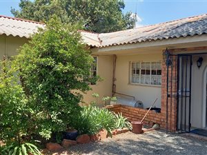 10.3 ha Farm in Hartzenbergfontein