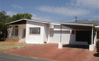 3 Bedroom House in Wellington North
