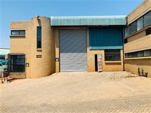 423 m² Industrial space in Gateway Industrial Park