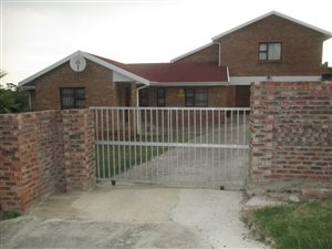3 Bedroom House in Sunny Ridge