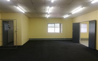 215 m² Office Space in Newton Park