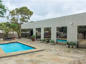 4 Bed House in Athlone Park