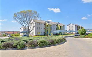 2 Bedroom Apartment in Kosmosdal