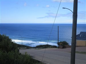 1025 m² Land available in Dana Bay