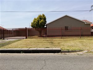 2 Bed House in Dalpark