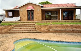 4 Bedroom House in Izotsha