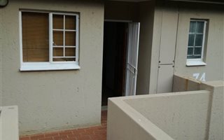 2 Bedroom Townhouse in Newlands