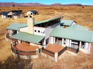 4 Bed House in Clarens