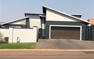 4 Bedroom House in Midstream Estate
