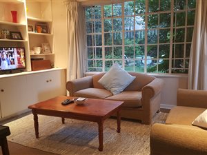 1 Bed Garden Cottage in Melrose