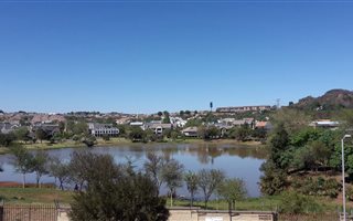 4 Bedroom House in Bronberg