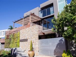 4 Bed House in Fresnaye