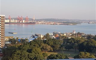 1 Bedroom Apartment in Albert Park