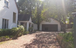 4 Bedroom House in Lynnwood Glen
