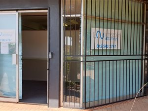 90 m² Commercial space in Annlin