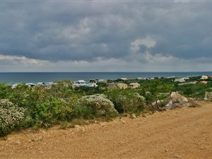 1338 m² Land available in Bettys Bay