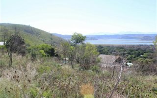 742 m² Land available in Lake Brenton
