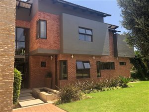 5 Bed House in Olympus AH