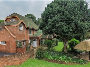 5 Bed House in Oak Park