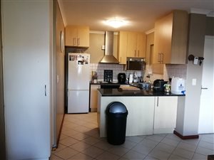 2 Bed Apartment in Somerset West Central