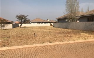 438 m² Land available in Wilkoppies