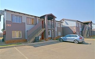 2 Bedroom Apartment in Protea Glen