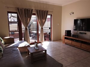 3 Bed Townhouse in Pretorius Park