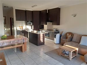 3 Bed Apartment in Pretorius Park