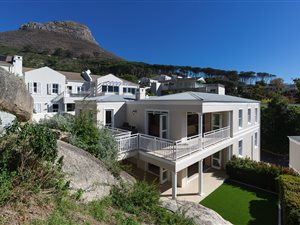 4 Bed House in Higgovale