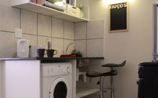 Bachelor apartment in Germiston Central