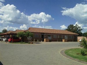 2 Bed Apartment in Vaalpark