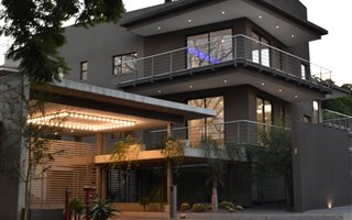2 Bedroom Apartment in Forest Town