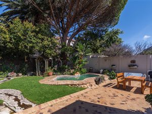 4 Bed House in Vredehoek