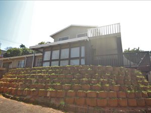 6 Bed House in Glenashley