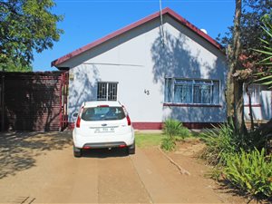 3 Bed House in General Alberts Park